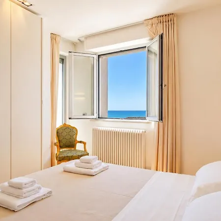 Skymare - Beachfront Sea View Porto San Giorgio