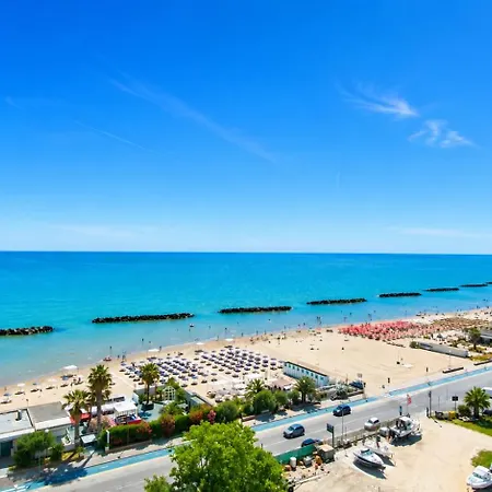 Skymare - Beachfront Sea View *